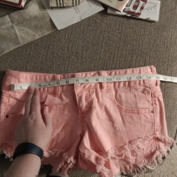 Billabong Short Shorts - Size 1 - Picture 11 of 11